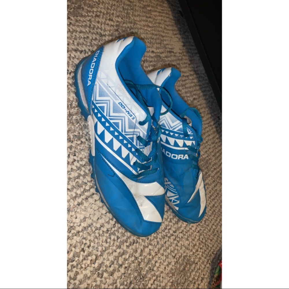 turf cleats